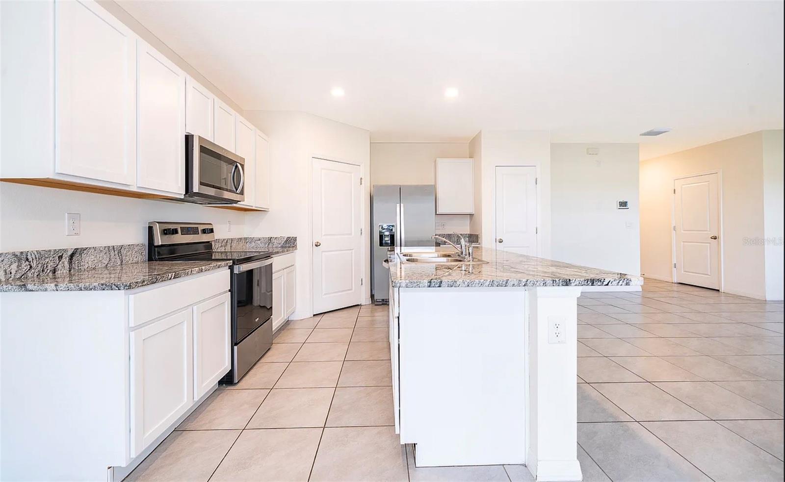 30915 Penny Surf Loop Property Photo 13