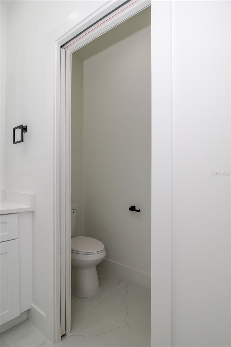 945 Commodore St Property Photo 17