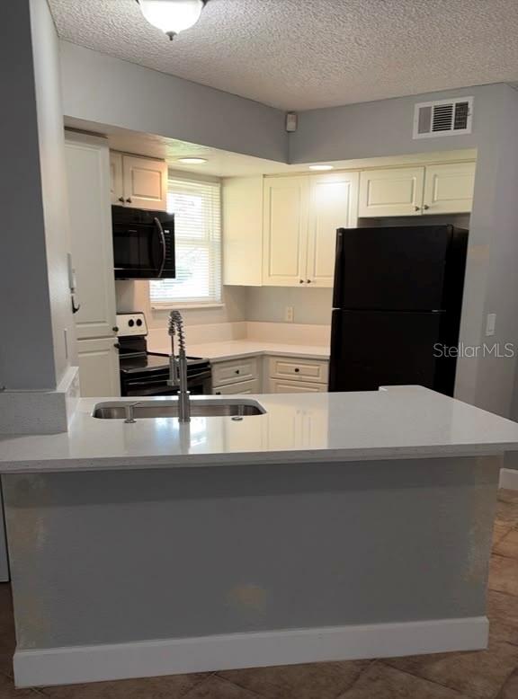 4658 Commander Dr #817 Property Photo 2