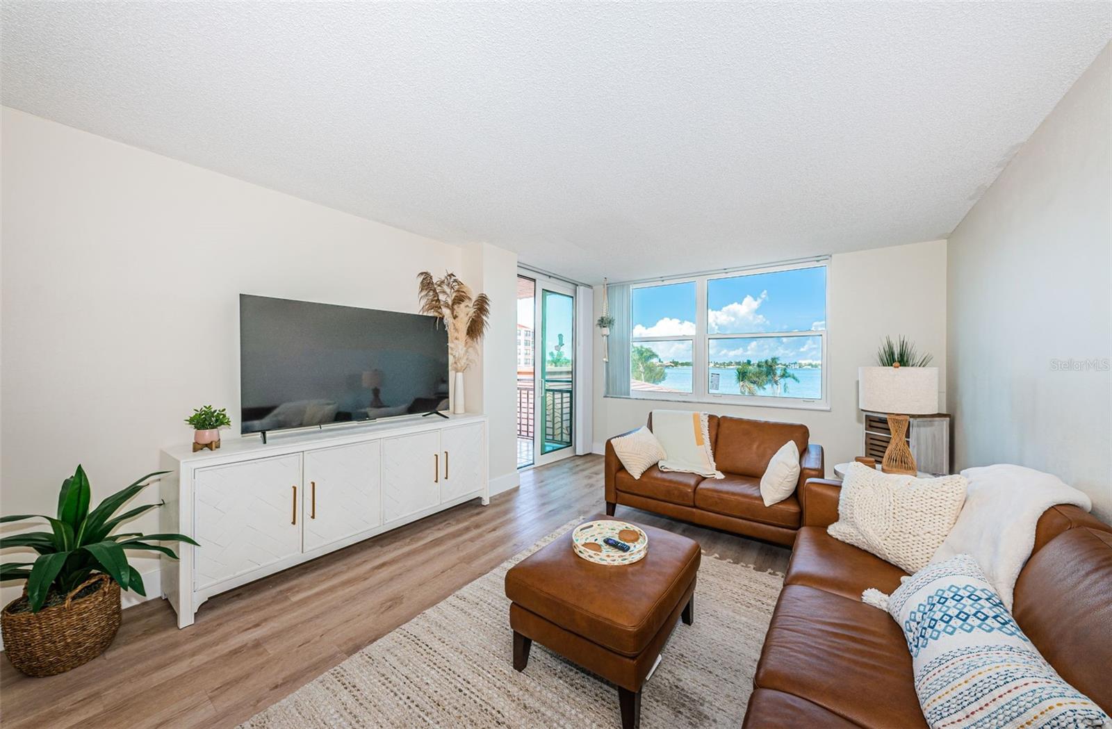 6177 Sun Blvd #307 Property Photo 15