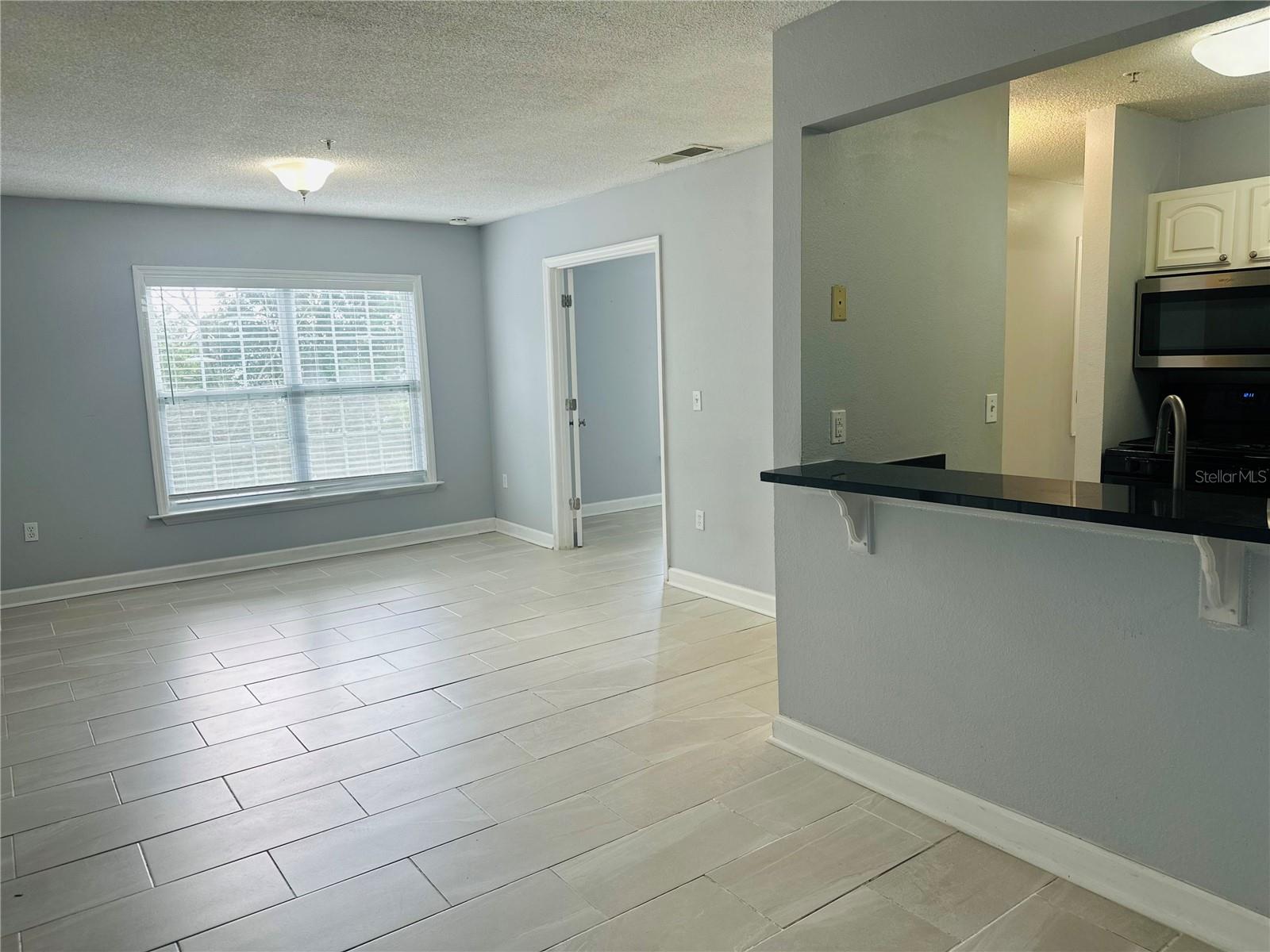 O6438065 Property Photo 5