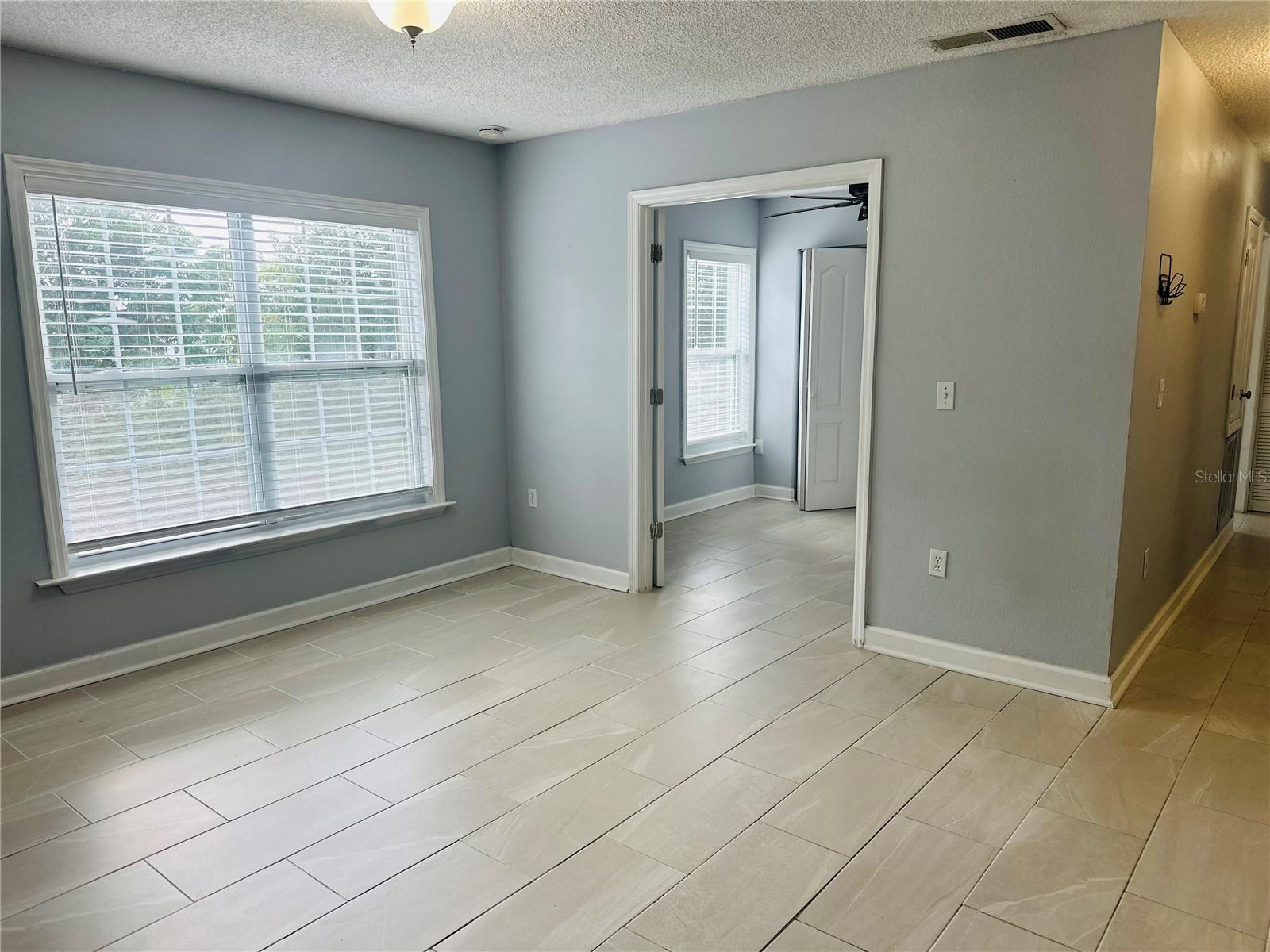O6438065 Property Photo 7