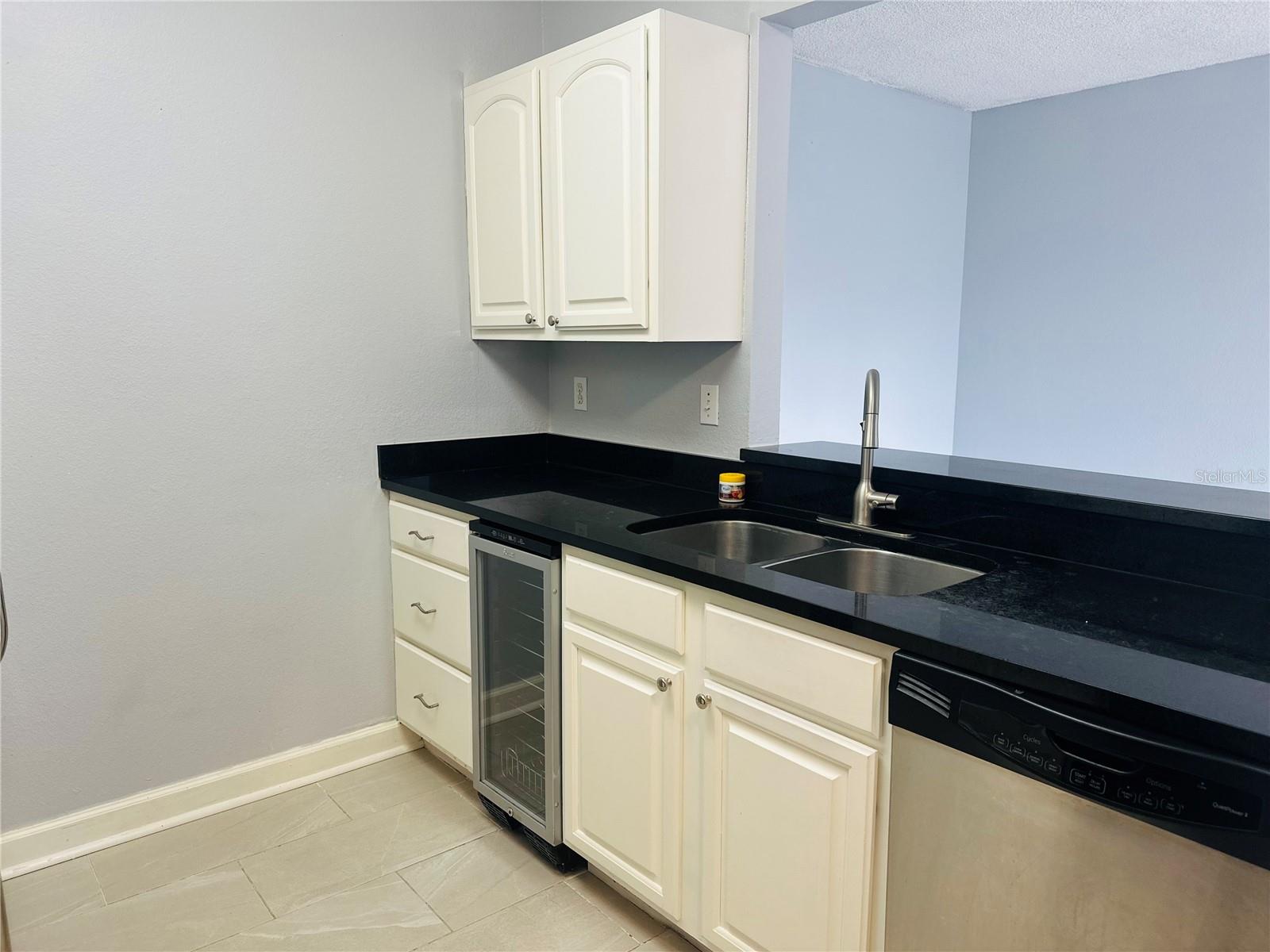 O6438065 Property Photo 10