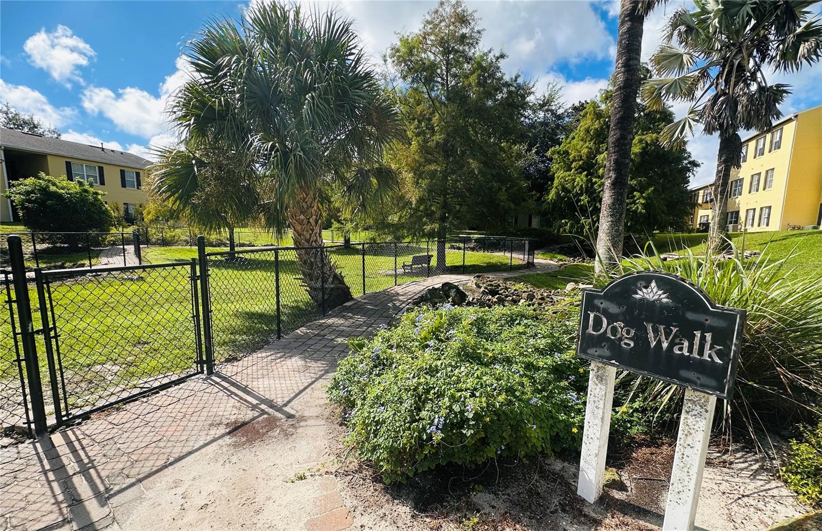 O6438065 Property Photo 26