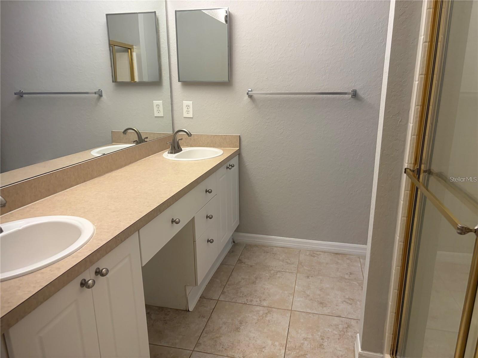 3325 S Kirkman Rd #423 Property Photo 11