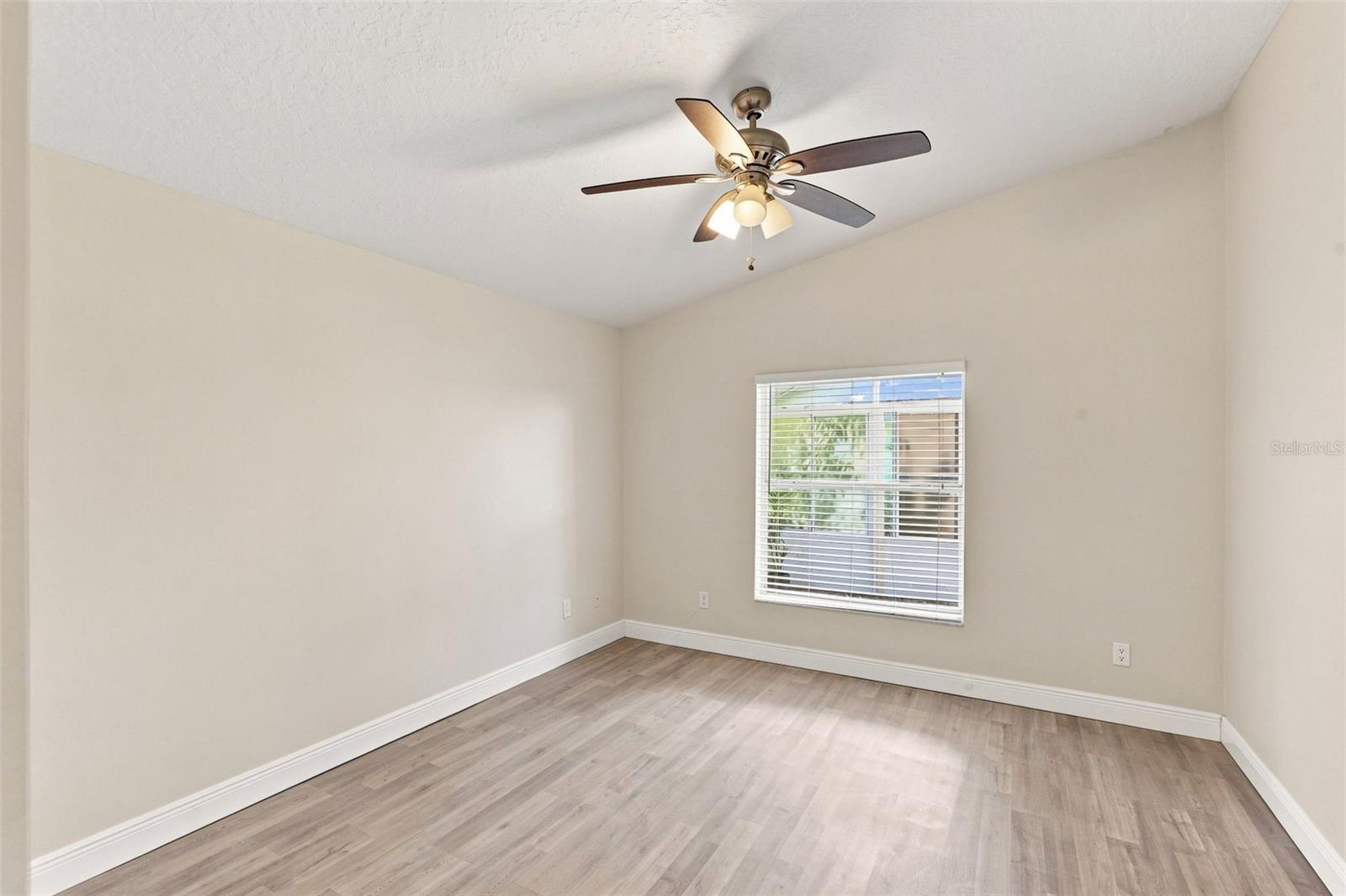 6462 Royal Tern St Property Photo 14