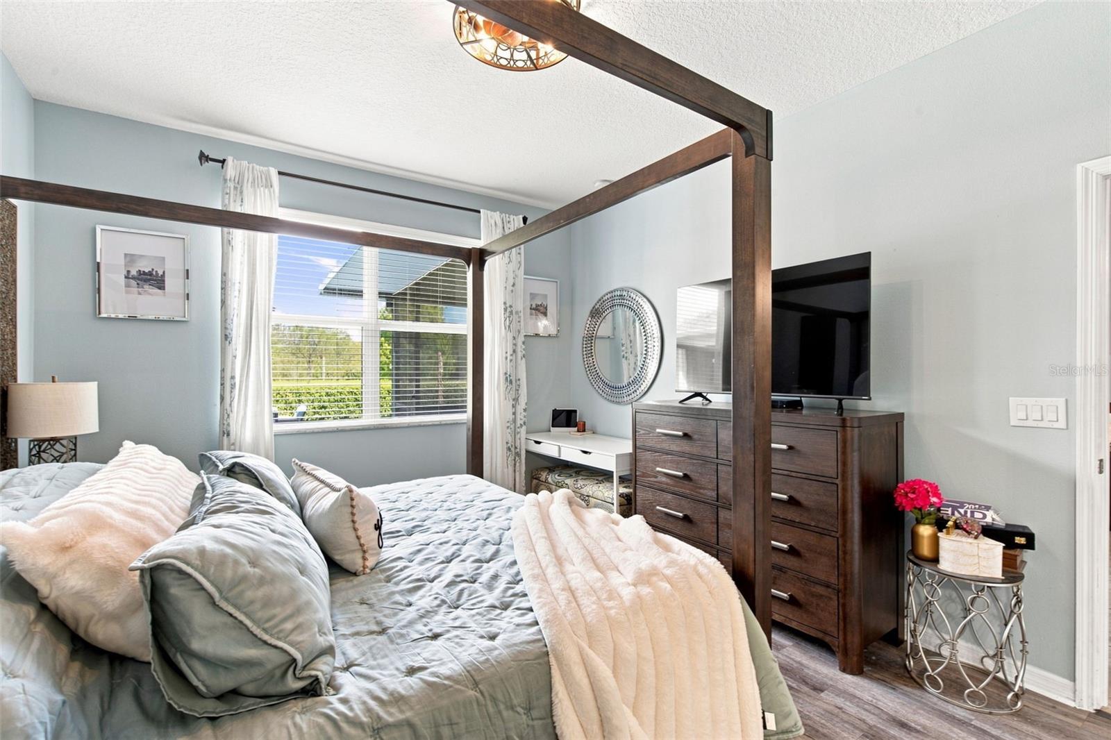 14310 Queenside St Property Photo 11