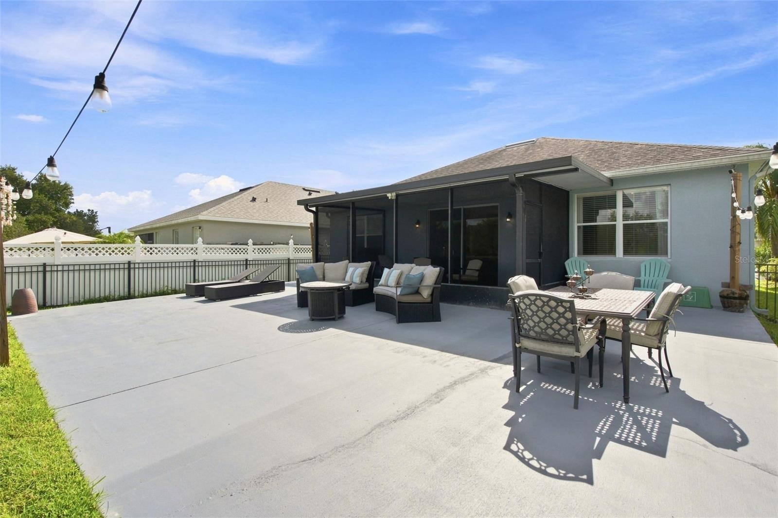 14310 Queenside St Property Photo 26