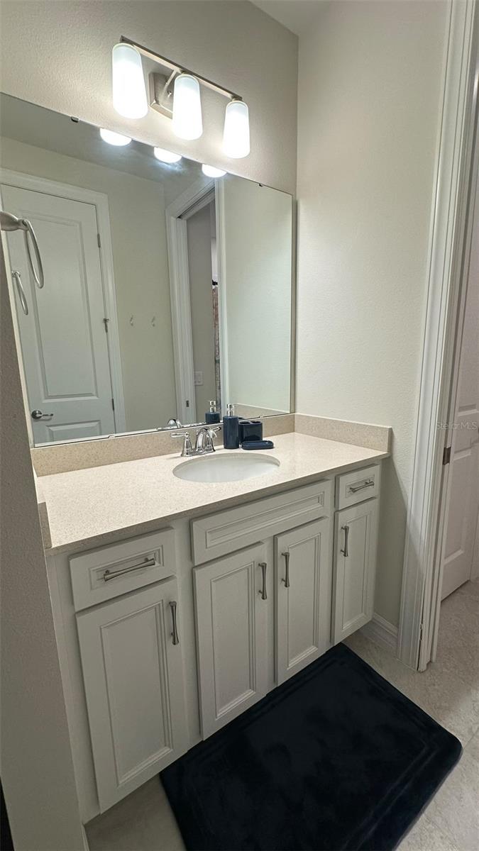 8083 Leaf Grove Cir Property Photo 5