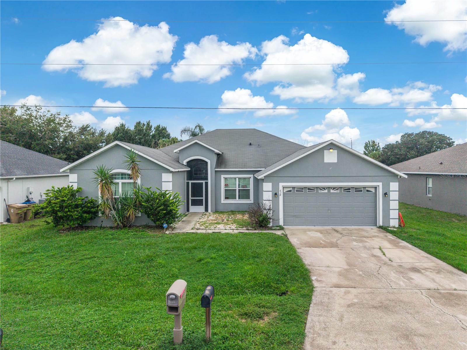 638 Bayport Dr Property Photo
