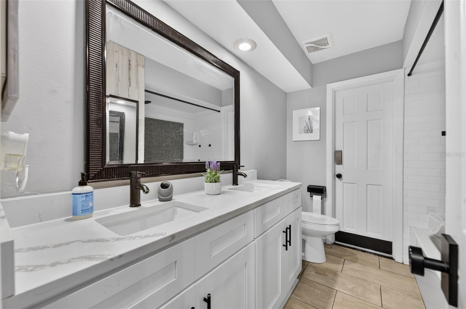 2211 King Richards Ct Property Photo 25