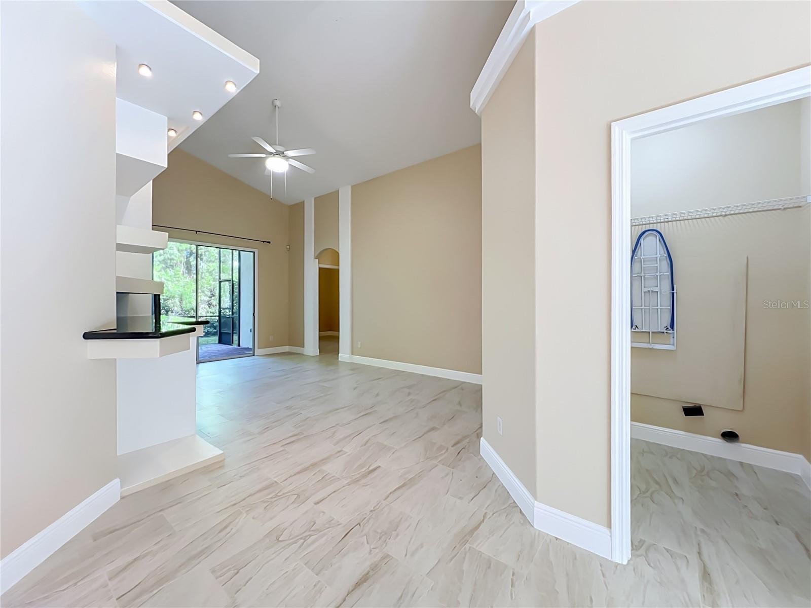 1714 Fox Glen Ct Property Photo 13