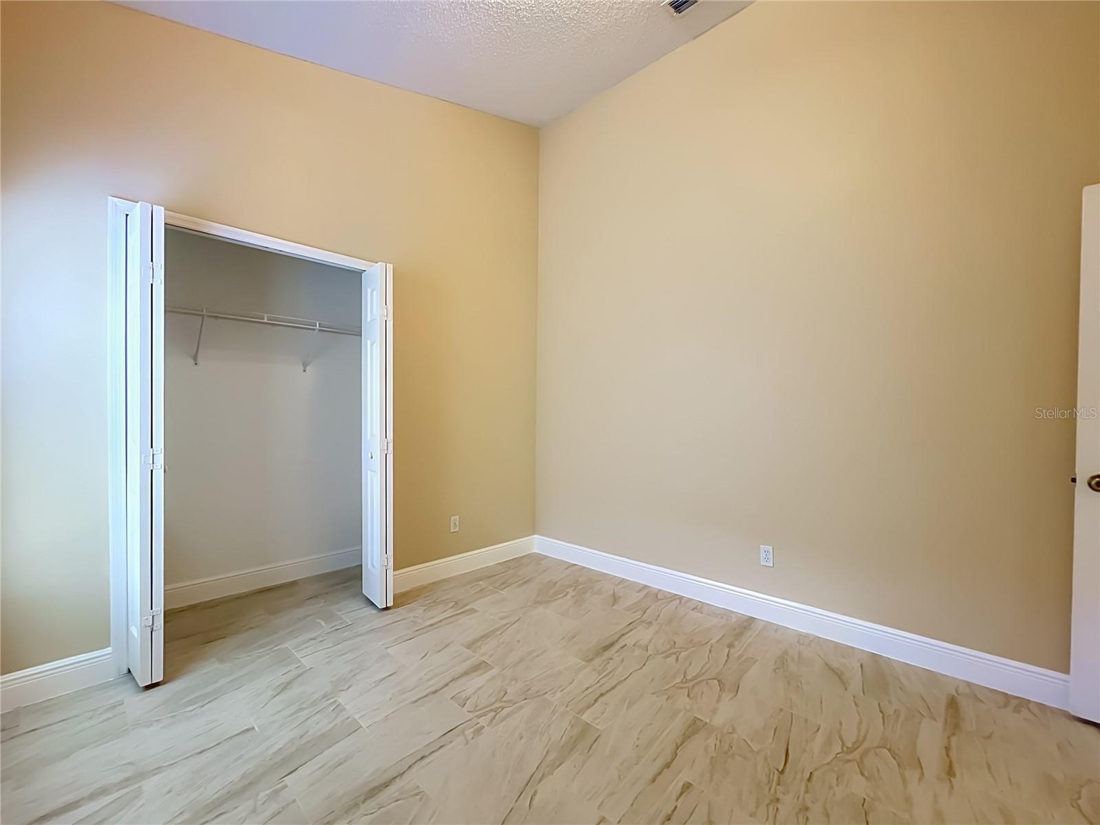 1714 Fox Glen Ct Property Photo 21