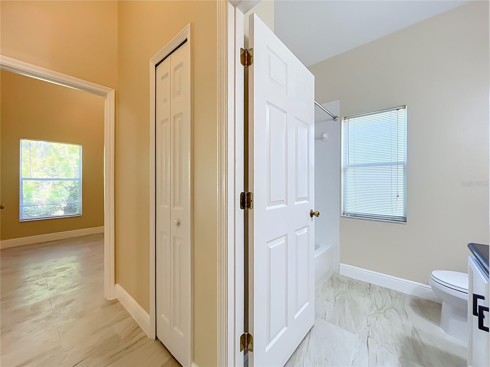 1714 Fox Glen Ct Property Photo 22