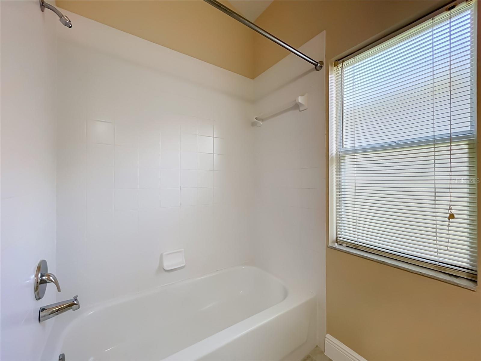 1714 Fox Glen Ct Property Photo 25
