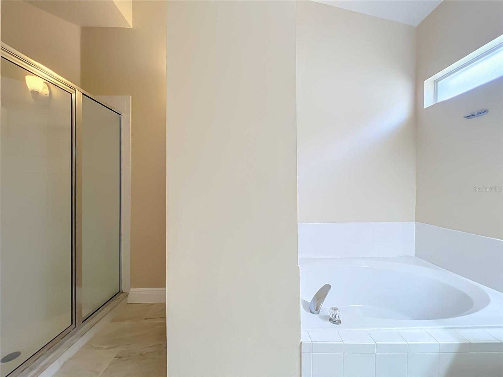 1714 Fox Glen Ct Property Photo 29