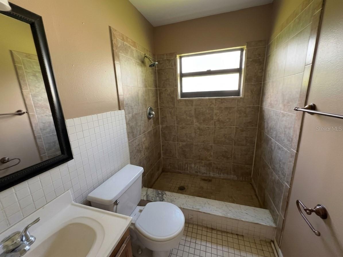 996 Grayson Dr Property Photo 7
