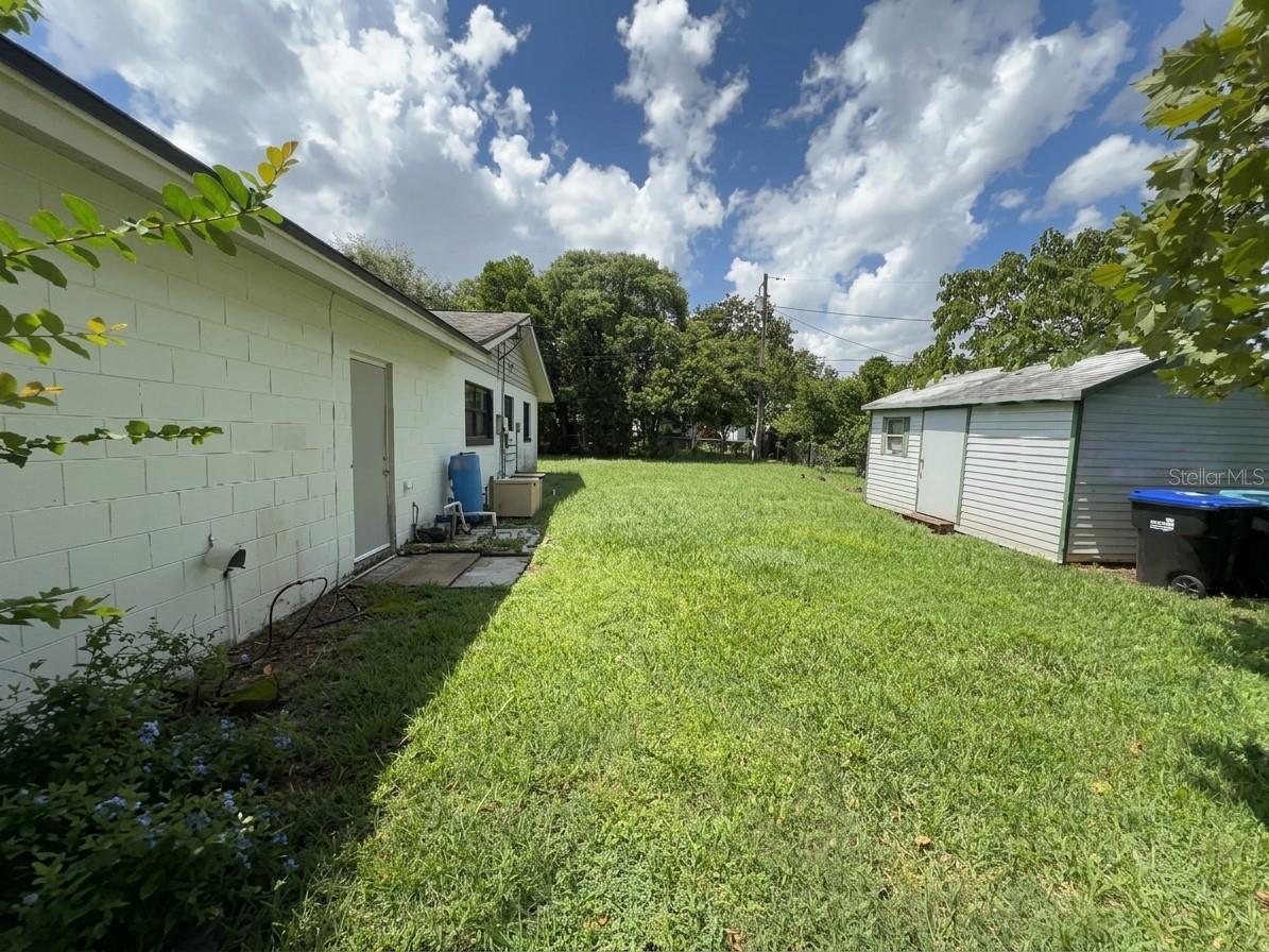 996 Grayson Dr Property Photo 10