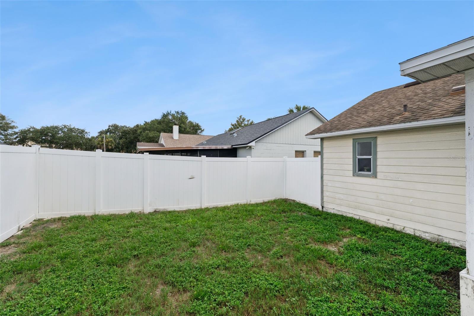 204 S Bristol Cir Property Photo 32