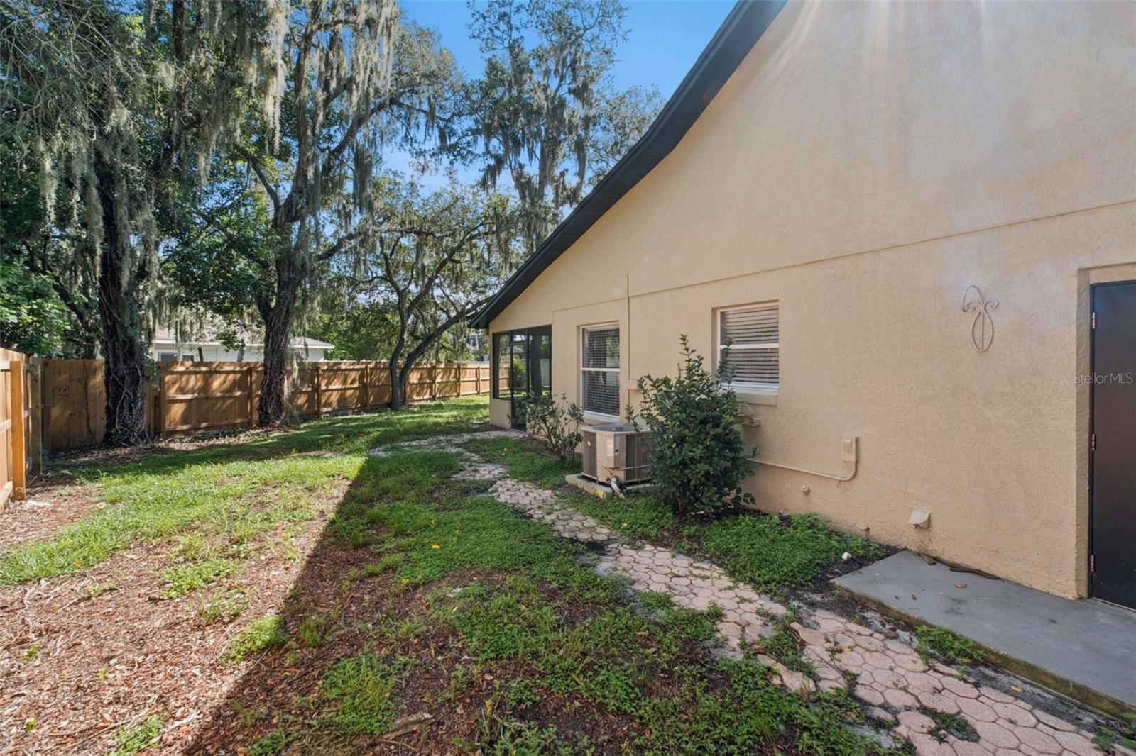564 Chula Woods Ct Property Photo 28
