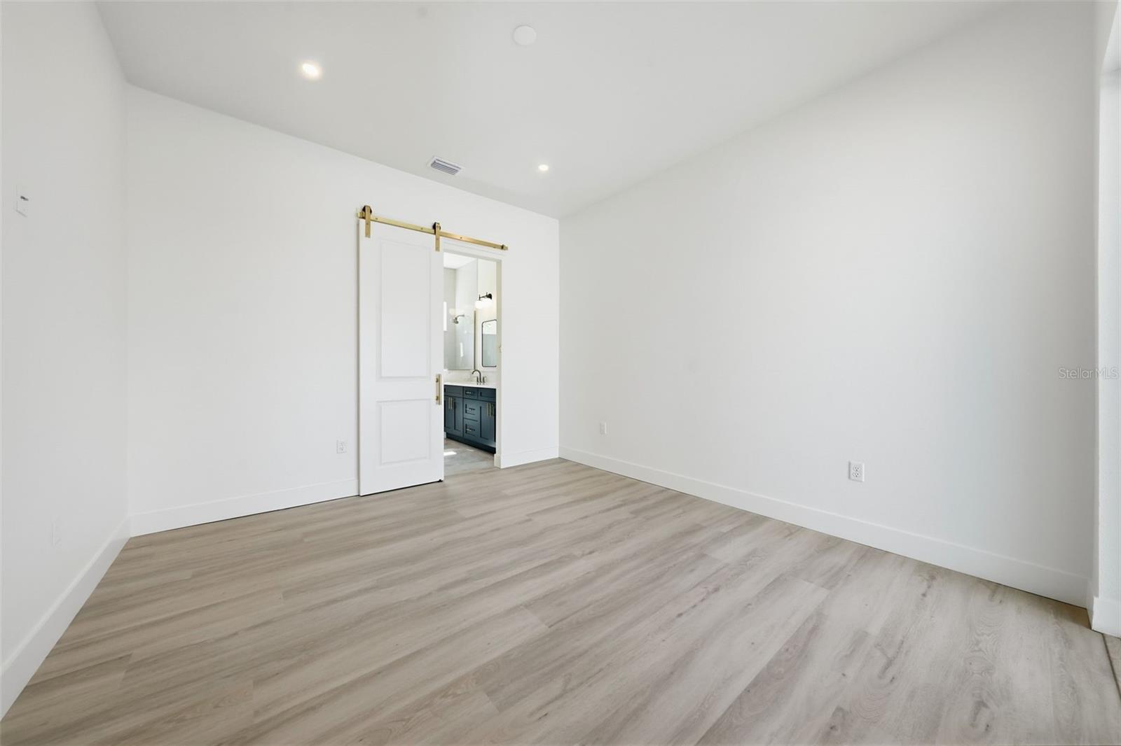 1510 Wilson Ave Property Photo 19