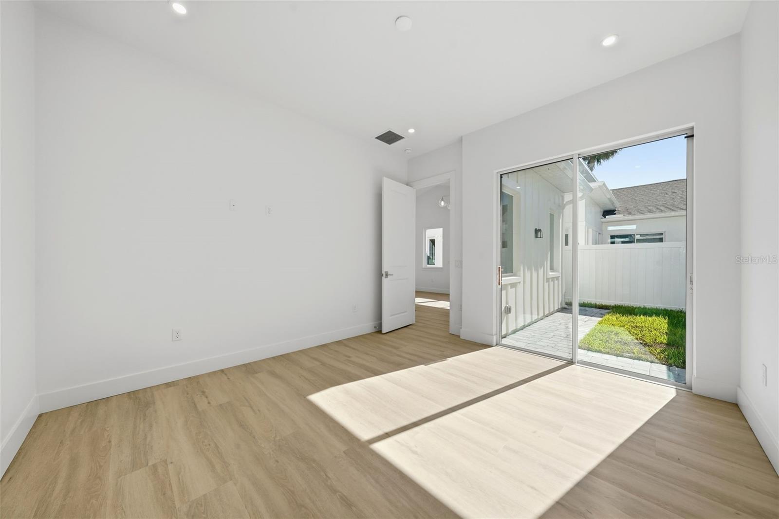 1514 Wilson Ave Property Photo 19