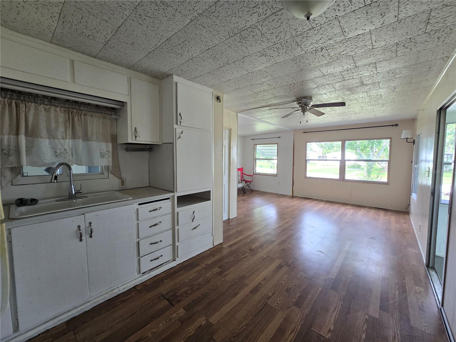 5414 Taylor Ave Property Photo 8