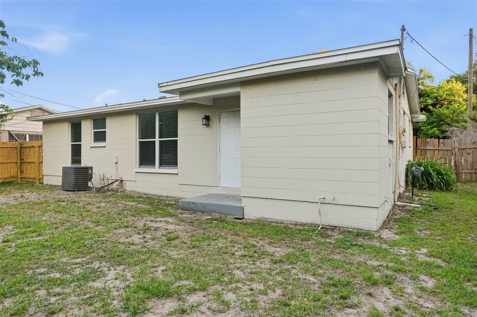 1514 Crest Ave Property Photo 21