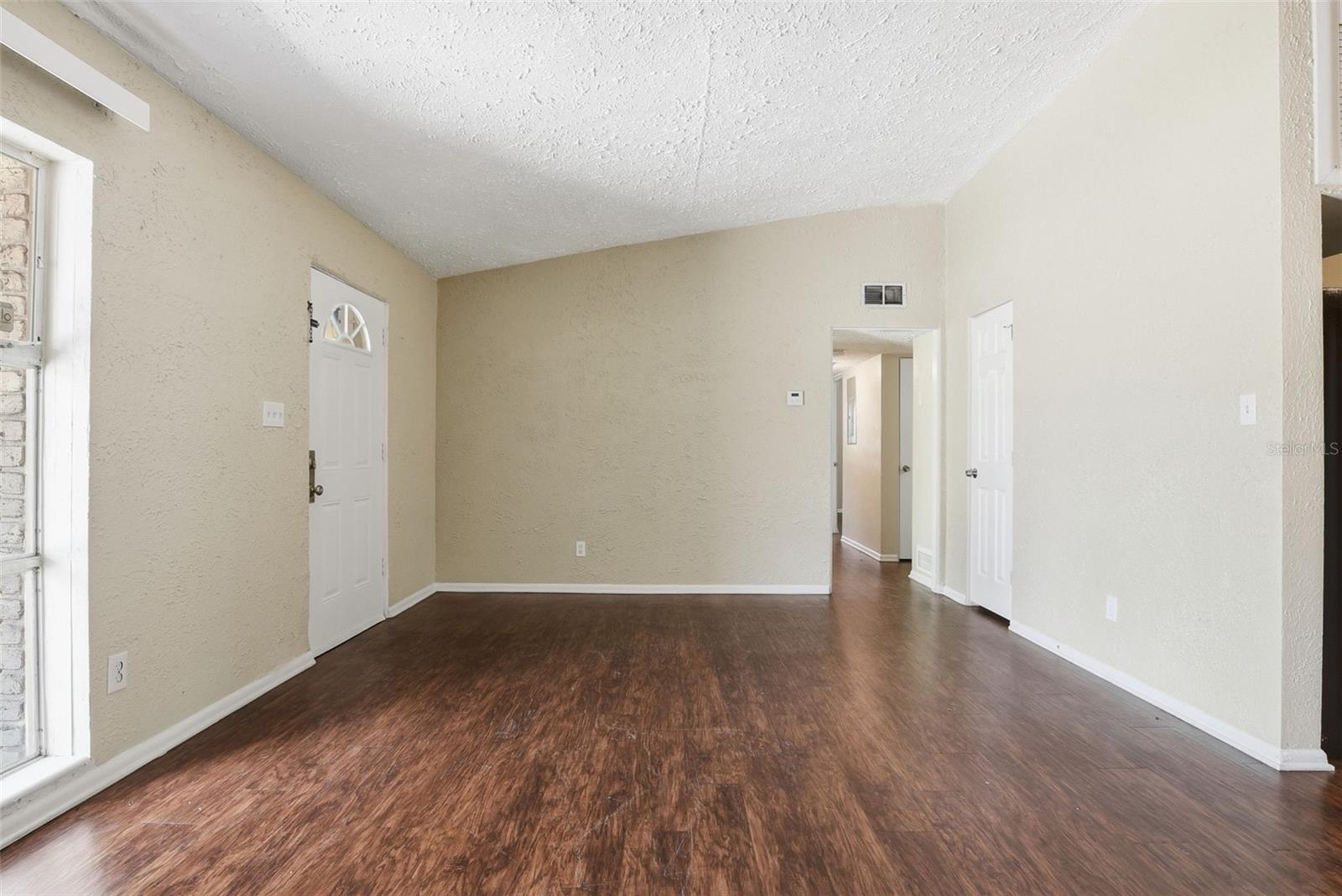 5312 Coventry Dr Property Photo 8