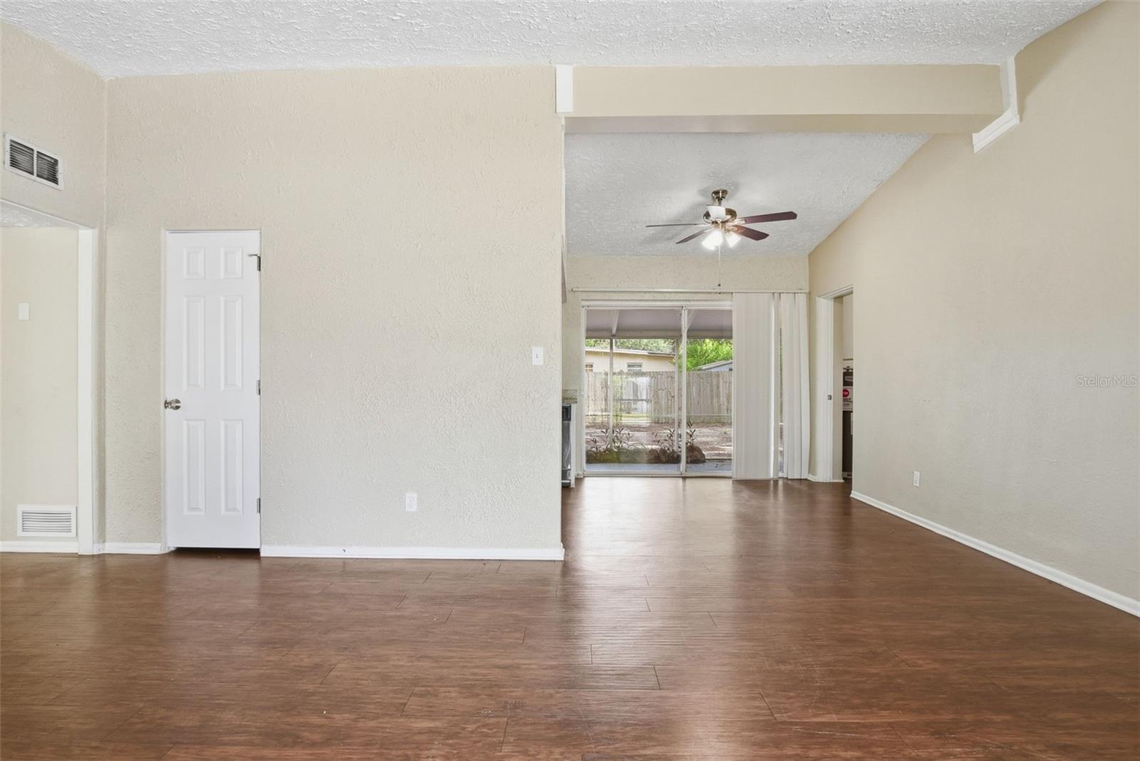 5312 Coventry Dr Property Photo 10