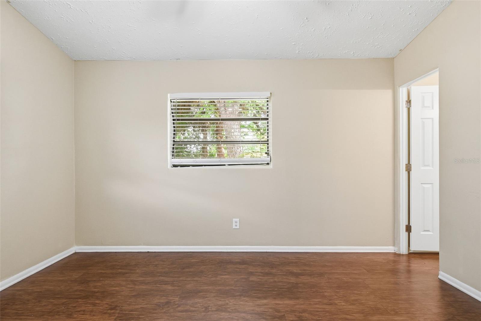 5312 Coventry Dr Property Photo 23