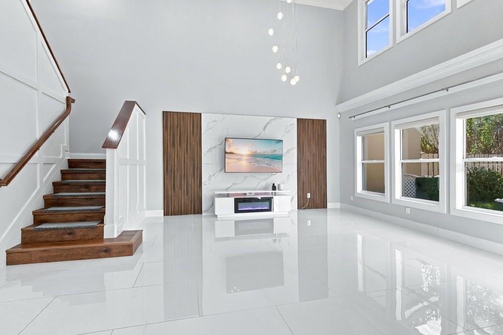 7149 Regina Way Property Photo 3