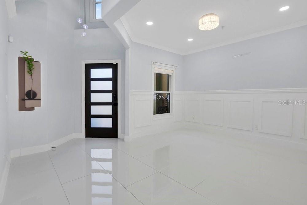 7149 Regina Way Property Photo 6