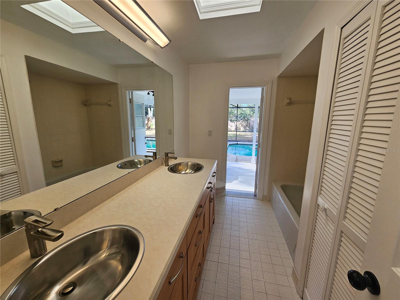 149 Spring Chase Cir Property Photo 17