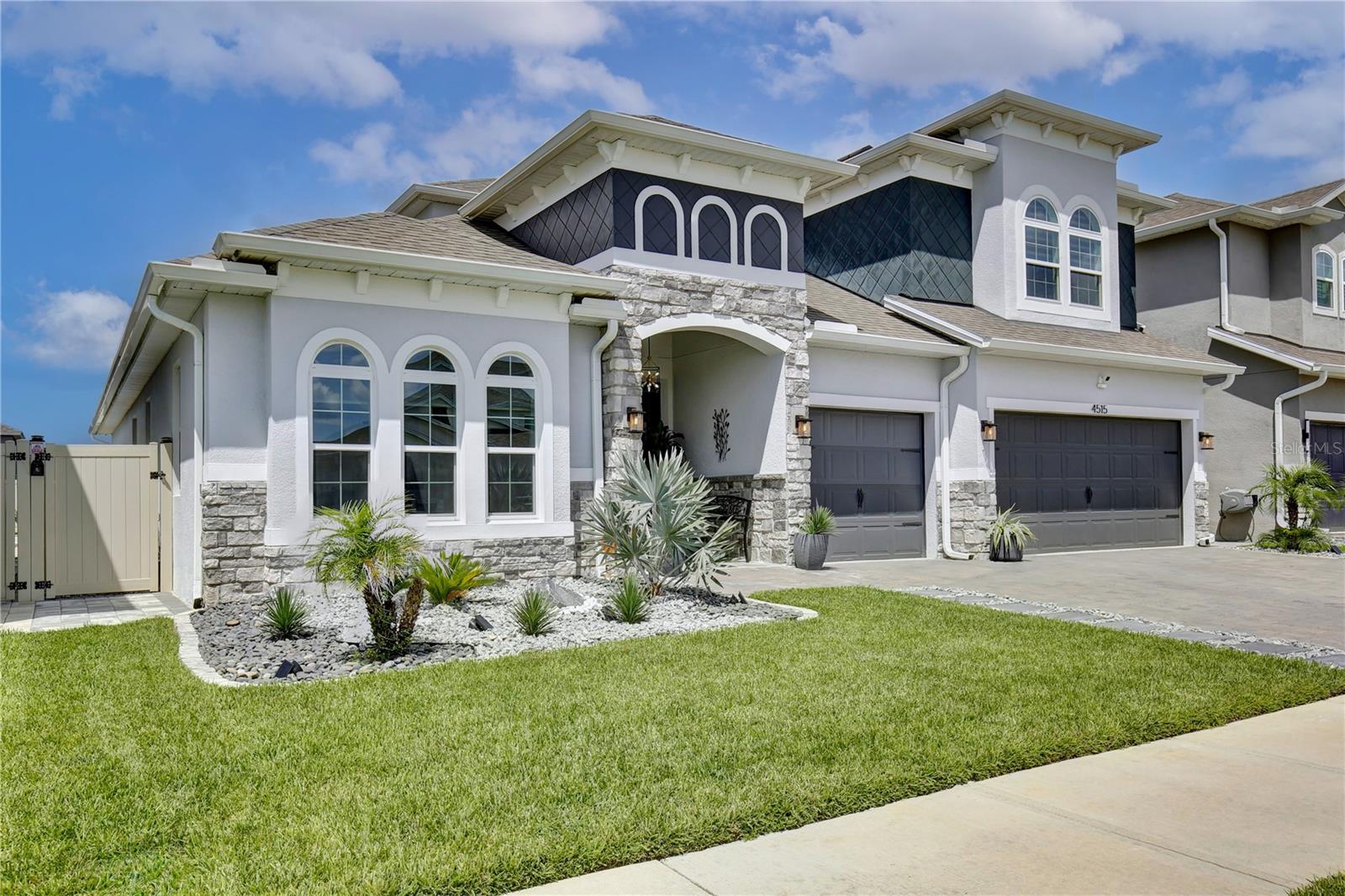 4515 Lions Gate Ave Property Photo 3