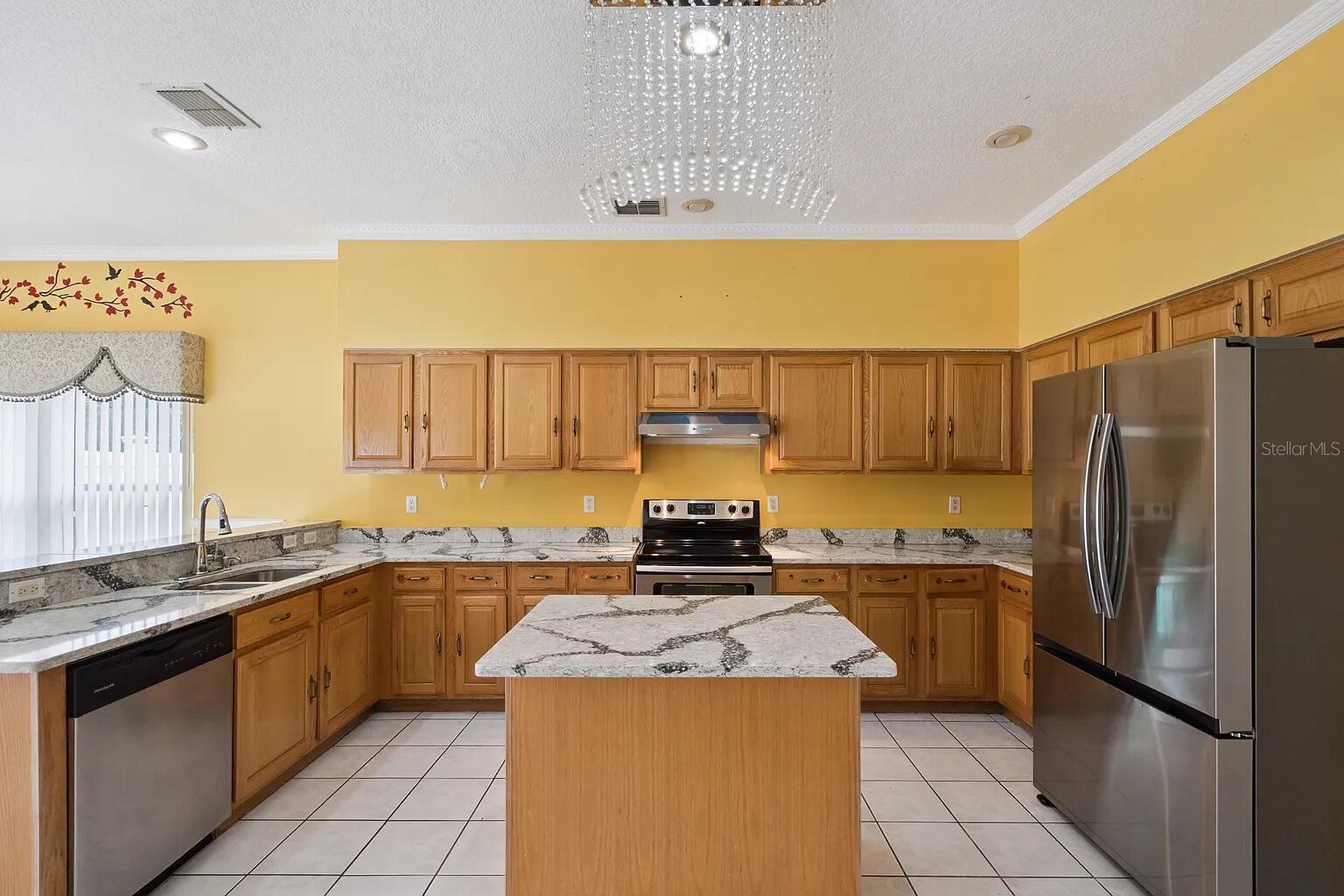 6415 Abbeydale Ct Property Photo 15