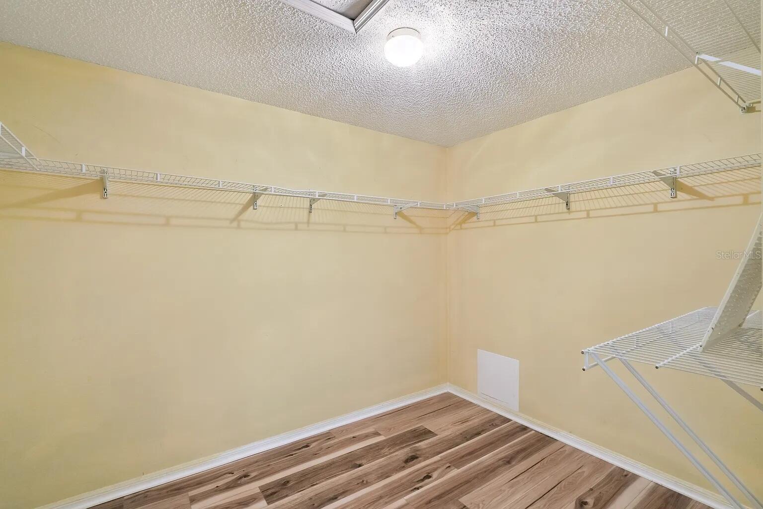 6415 Abbeydale Ct Property Photo 21