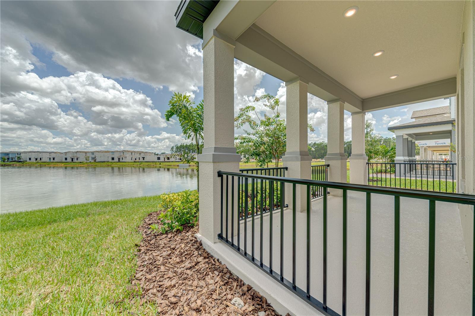 524 Venetian Palms Blvd Property Photo 4