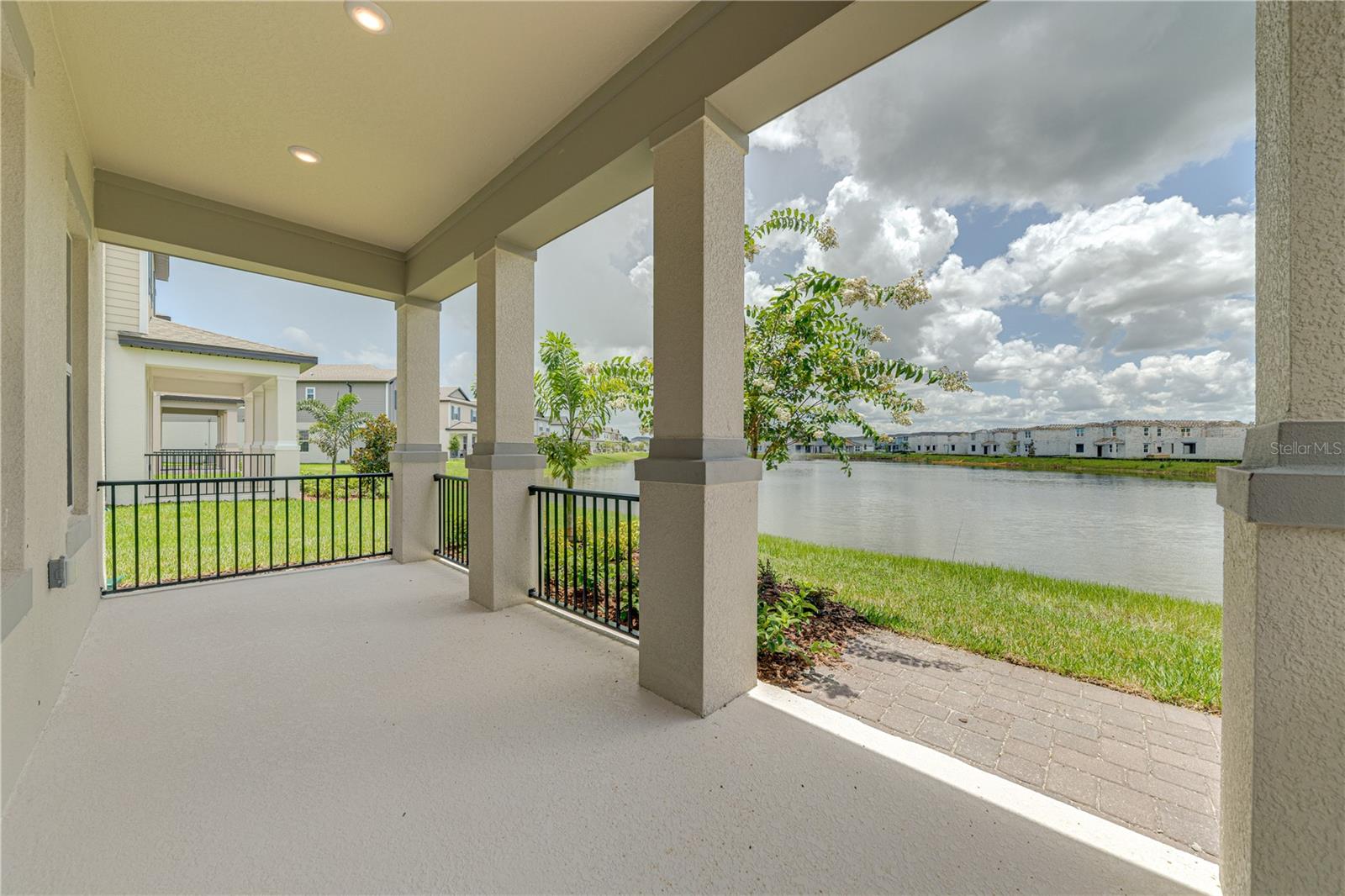 524 Venetian Palms Blvd Property Photo 6