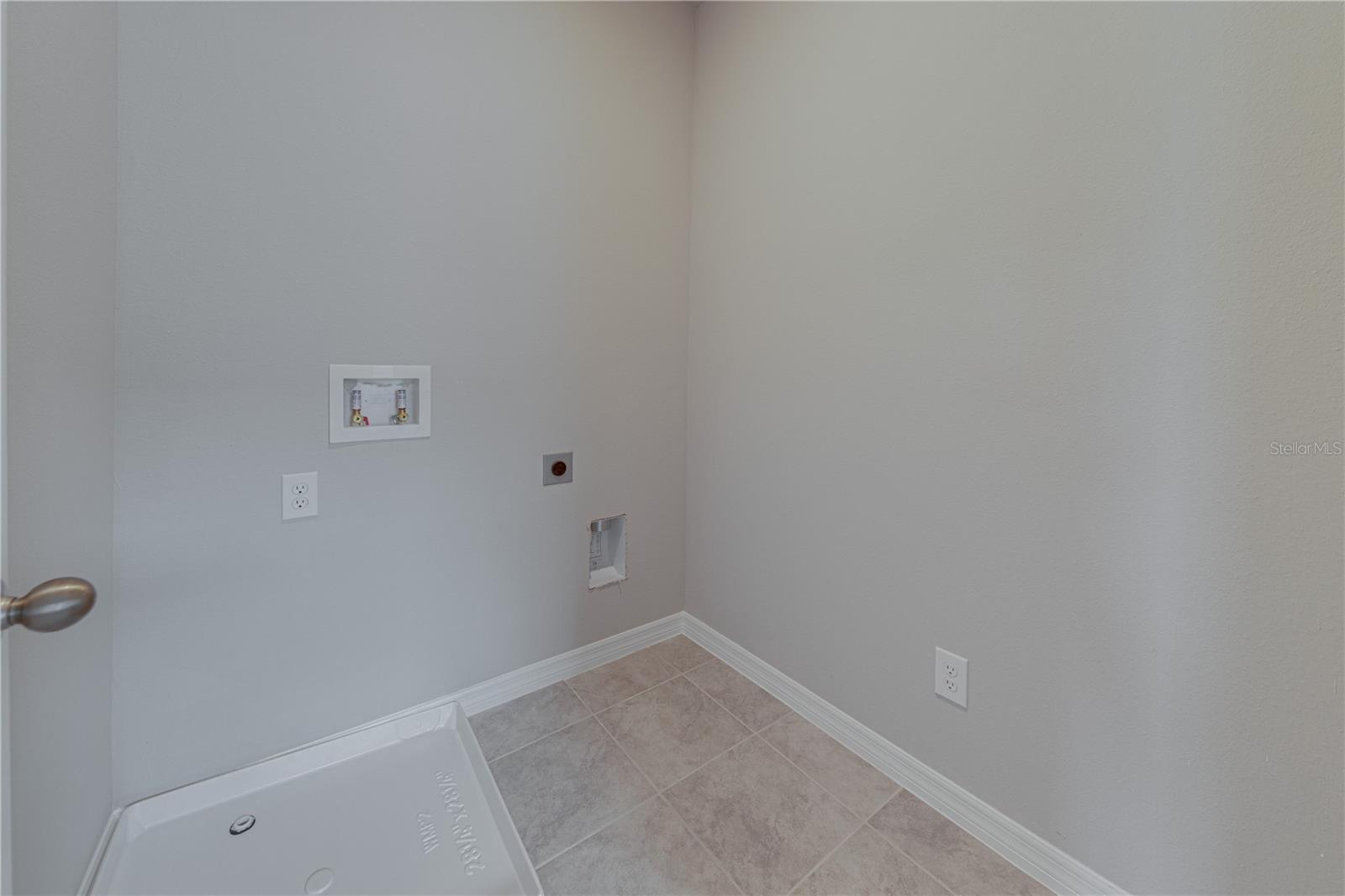 524 Venetian Palms Blvd Property Photo 32