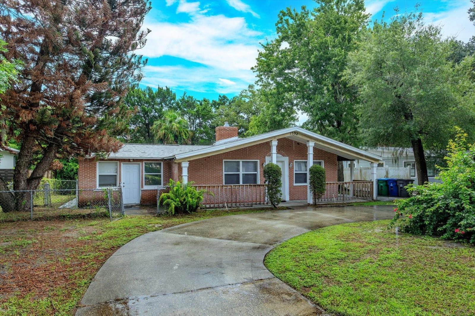 1592 Arbor Park Dr Property Photo 1