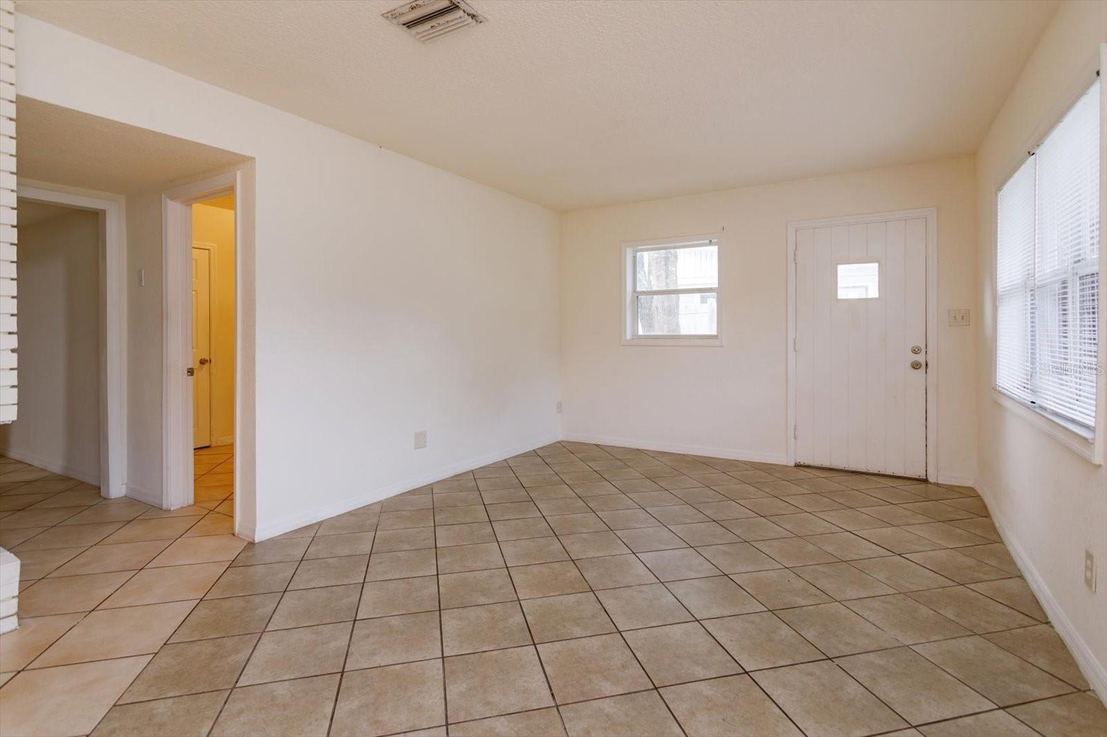 1592 Arbor Park Dr Property Photo 16