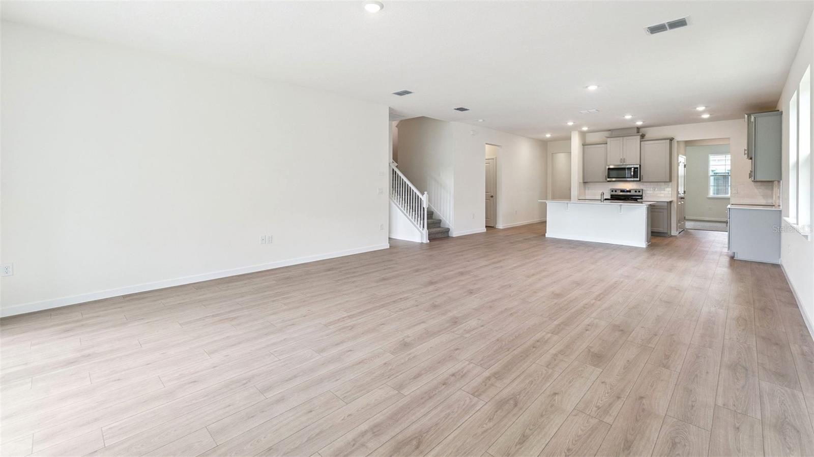 3038 Kingsman Trl Property Photo 4