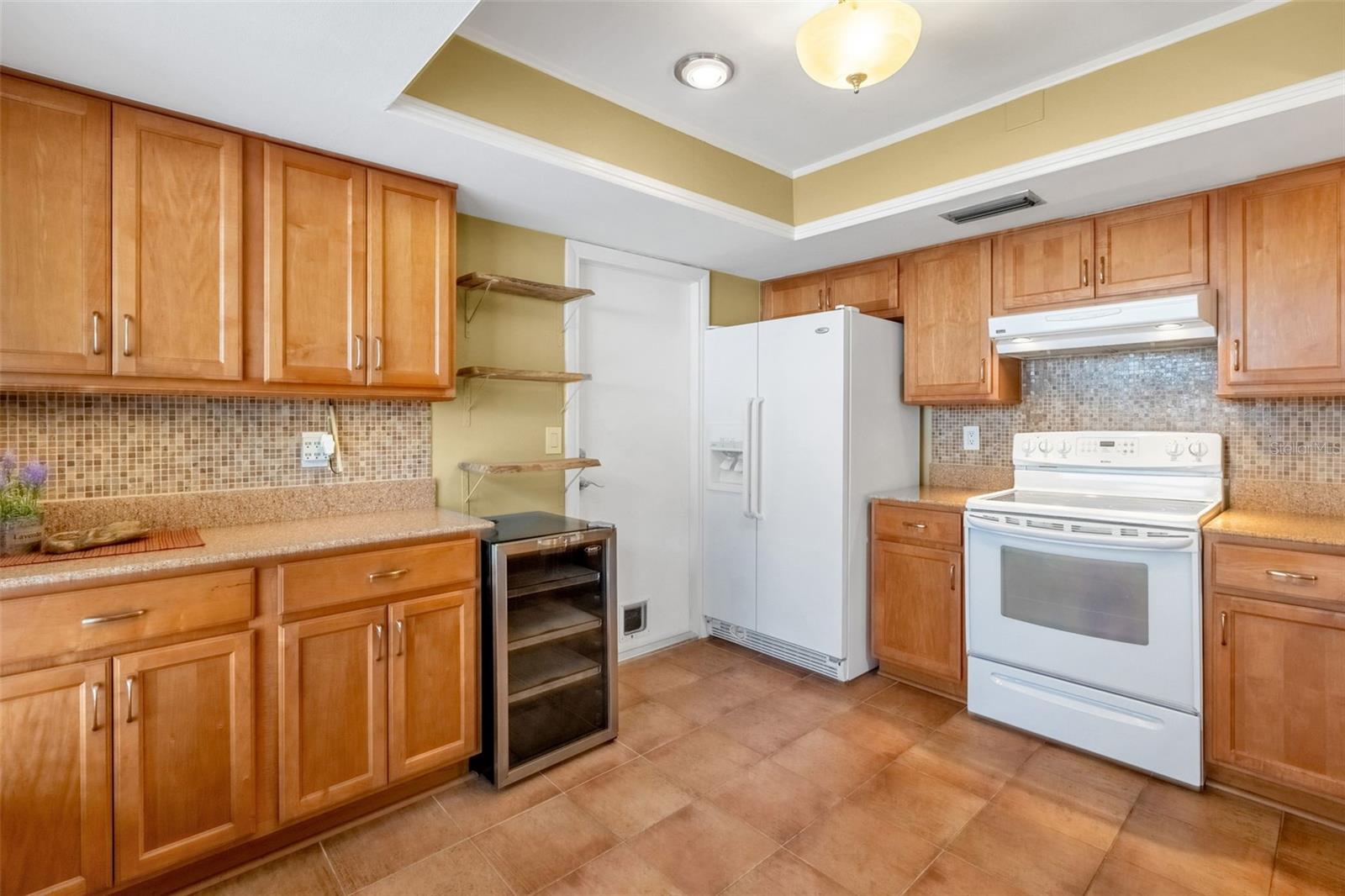 1850 Bryan Ave Property Photo 12