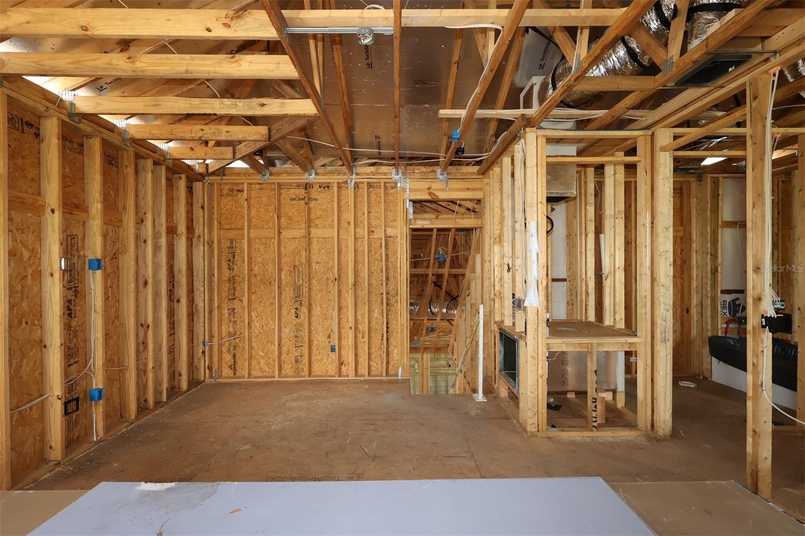 5406 Lassen St Property Photo 4