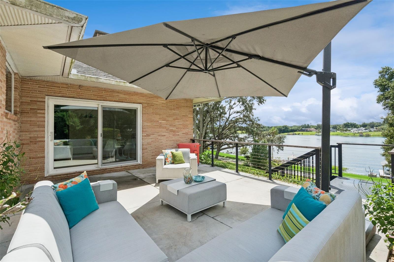 2422 Topping Pl Property Photo 10
