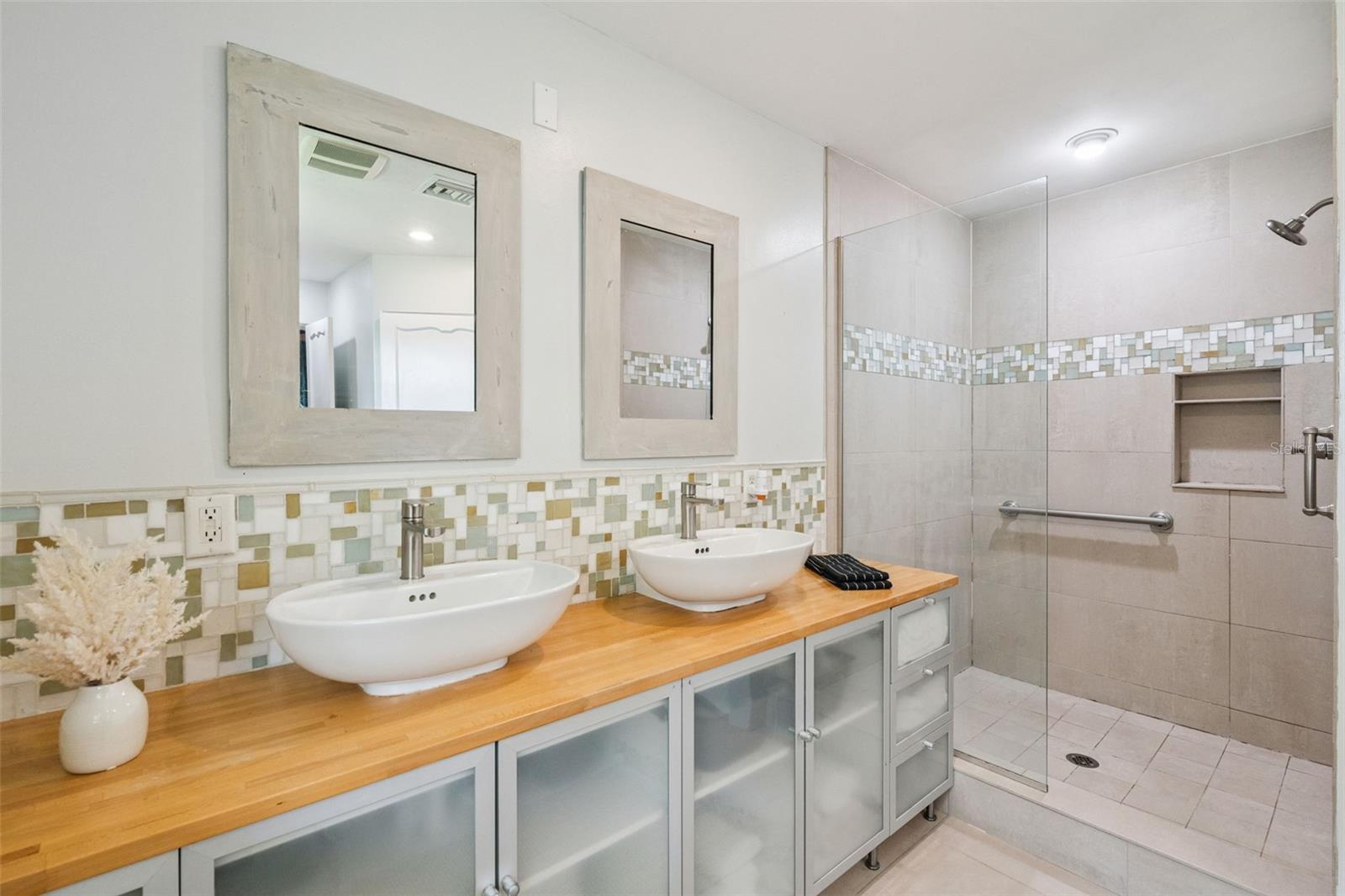 2422 Topping Pl Property Photo 12