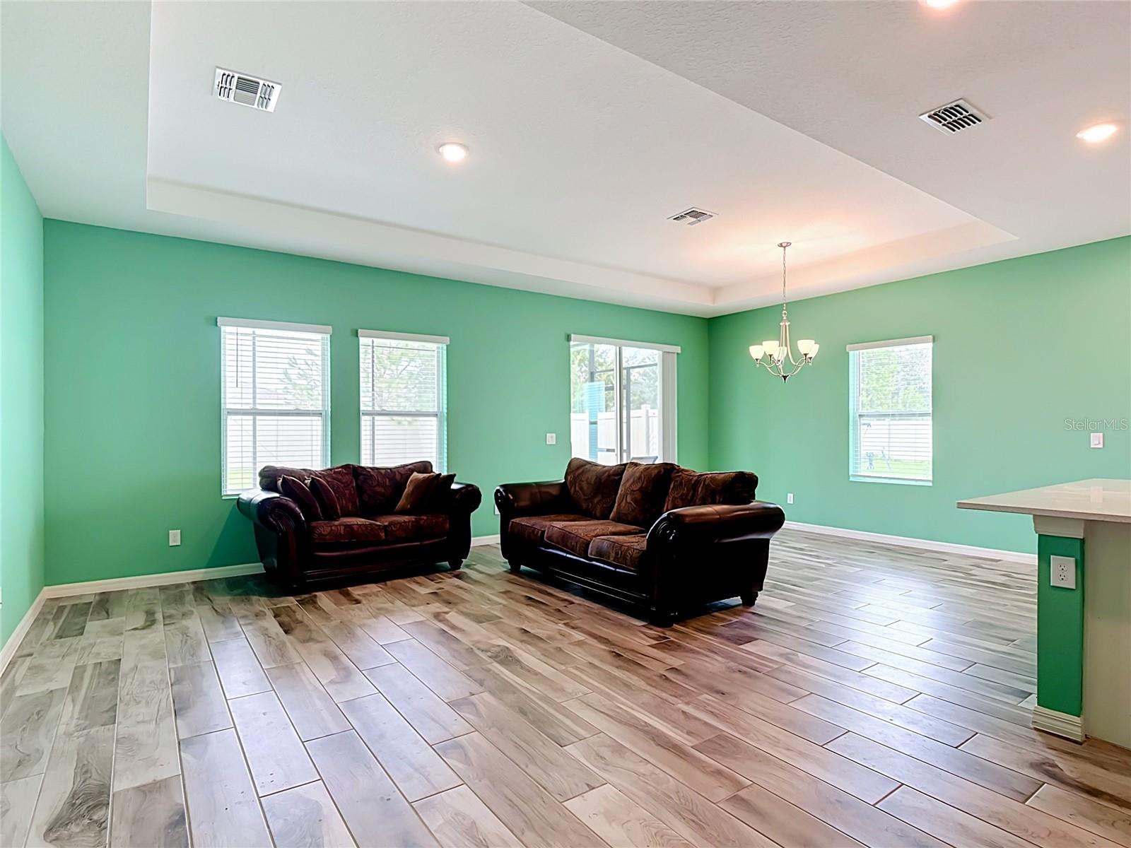 2929 Deerberry Ln Property Photo 11
