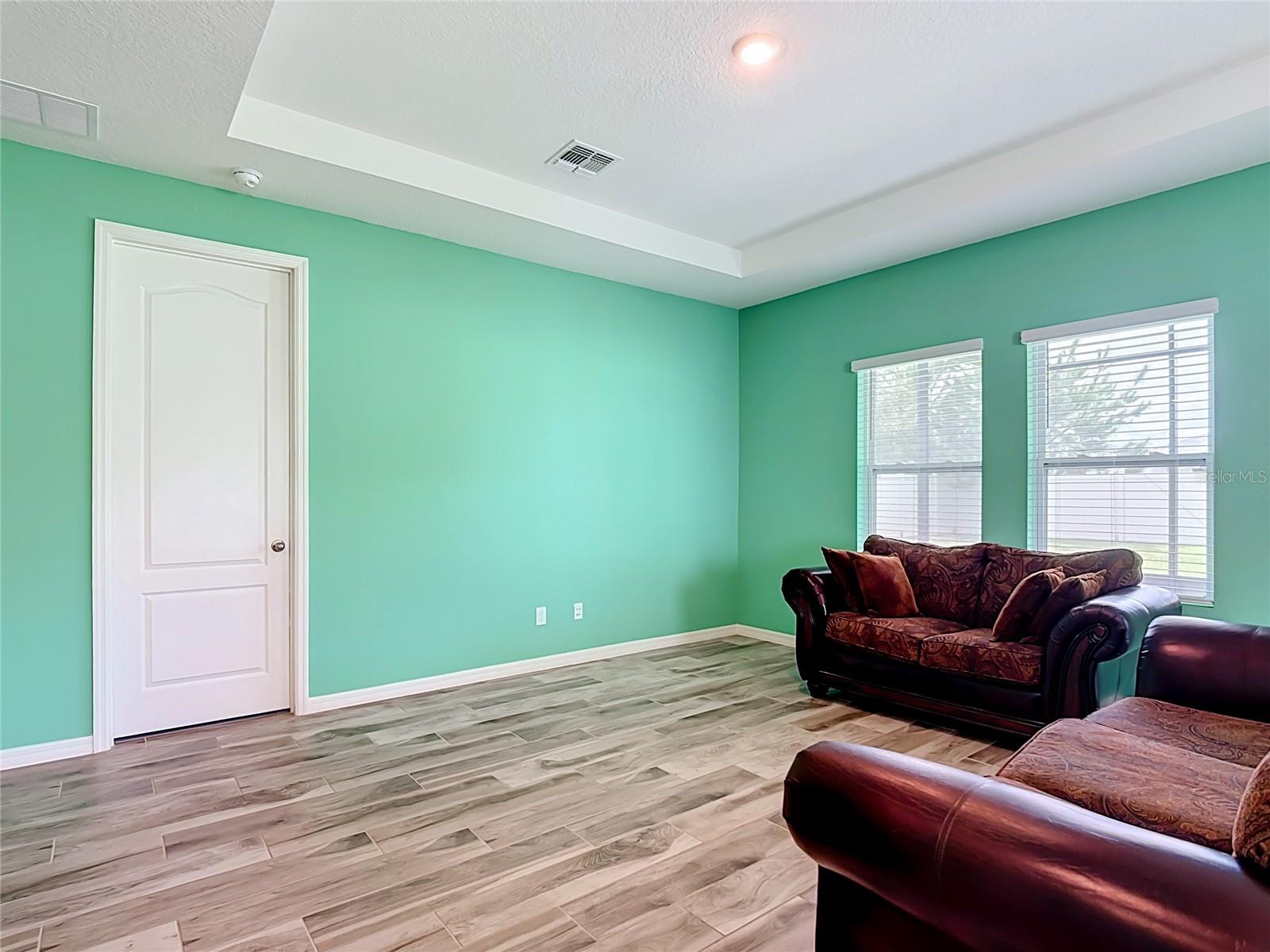 2929 Deerberry Ln Property Photo 12
