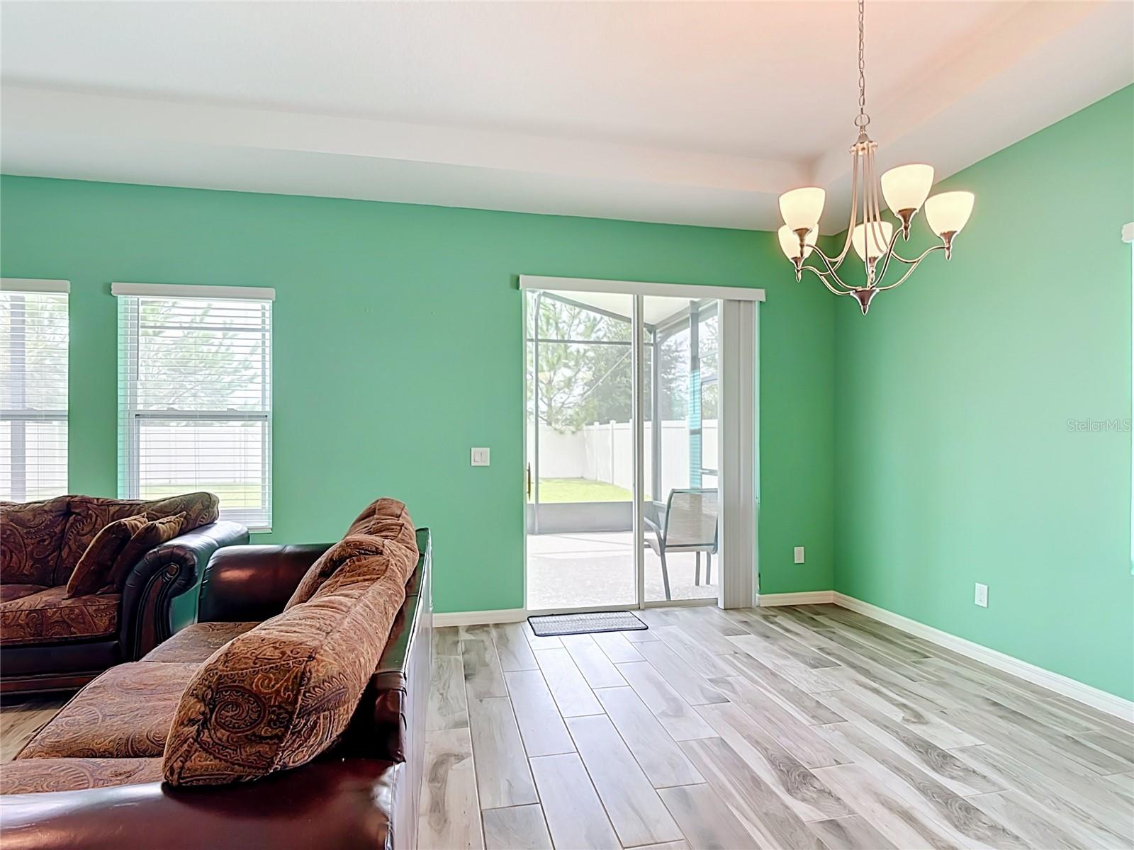 2929 Deerberry Ln Property Photo 13